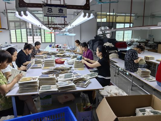 Low MOQ design original personalização de 30cm roupas de boneca de moda para bonecas